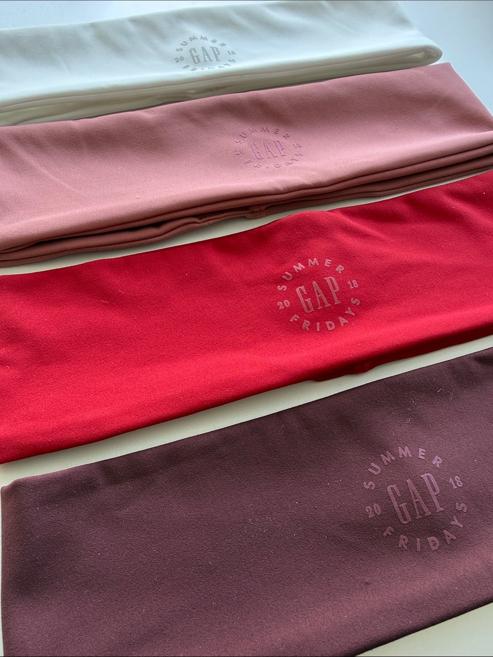 GAP x Summer Fridays Headbands Set of 4 NWOT Sold Out Limited Edition